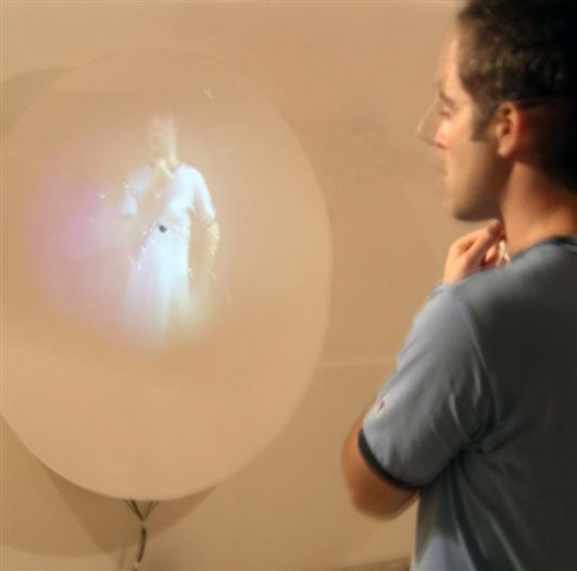 בלינדה קיין ויונתן לוי, Soundsation, 2007, וידאו אינסטליישן בלינדה קיין ויונתן לוי, Soundsation, 2007, וידאו אינסטליישן
